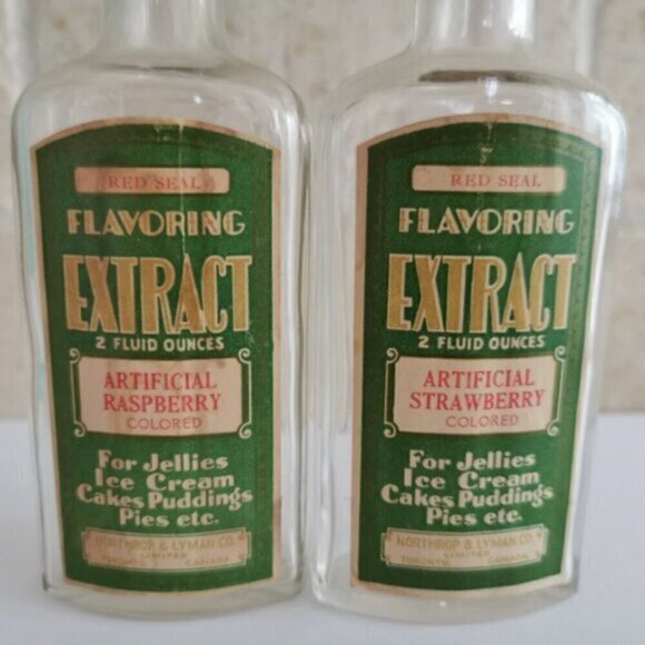 Vintage Northrop & Lyman Flavoring Extract Glass Bottles Set of 2 Empty Red Seal - Picture 4 of 8